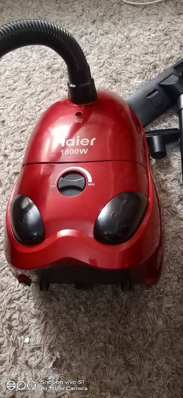 Hier Vaccum Cleaner 1800w 0