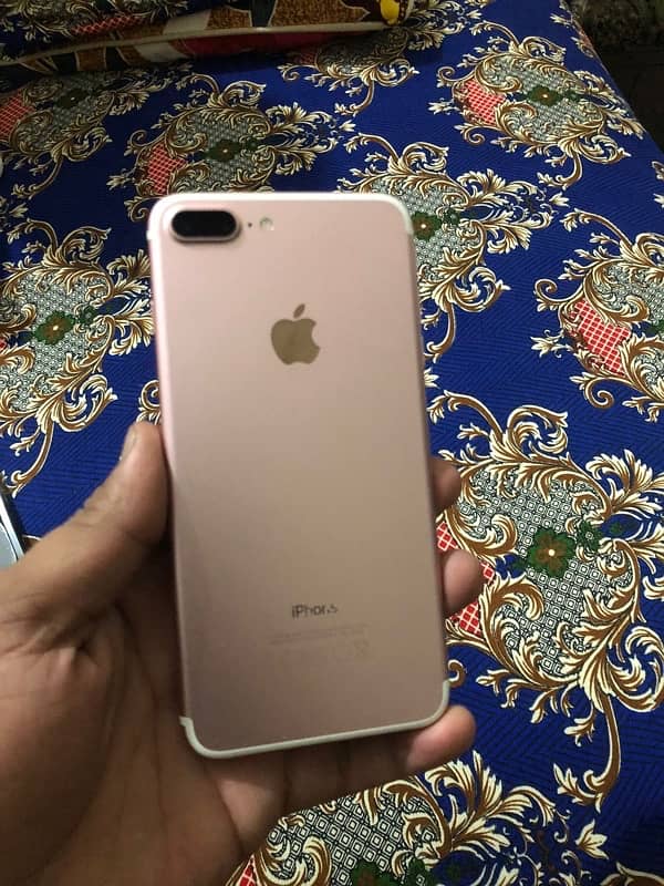 iPhone 7 Plus 128gb 4