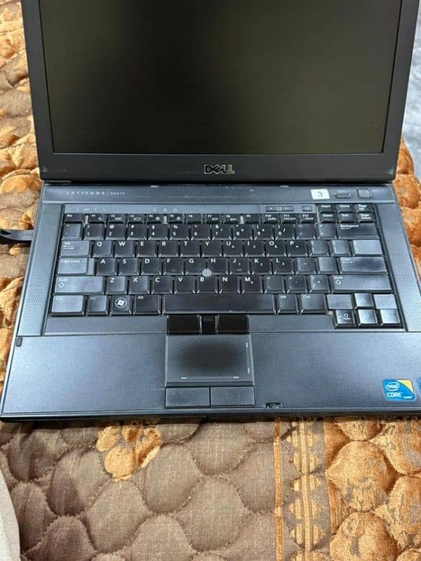 Dell latitude E6410 lush condition 3