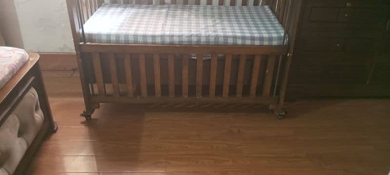 baby crib/cot bed 1