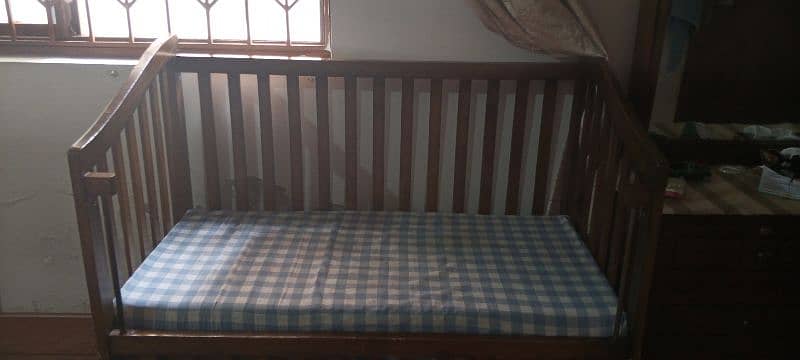 baby crib/cot bed 2