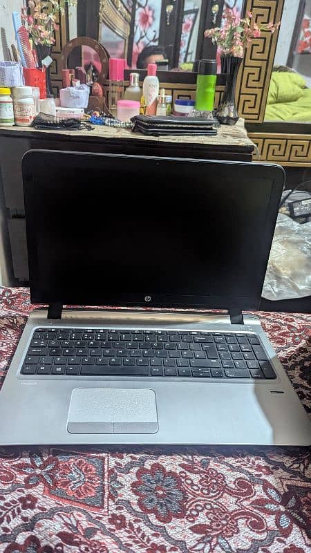 HP Laptop core i5 6th gen 15" 4