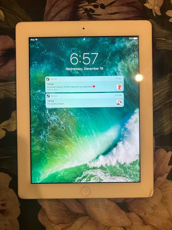 Apple ipad 5th generation 1