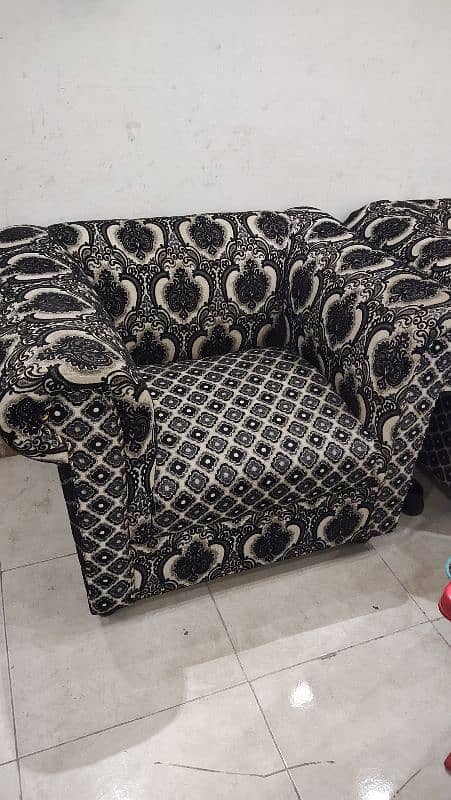 5 seater Sofa set for sell. 0