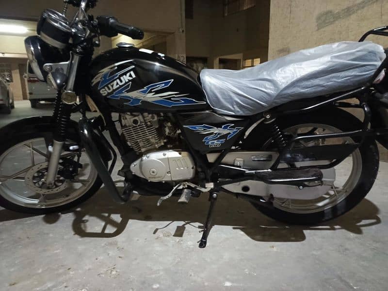 Suzuki GS 150 SE 5