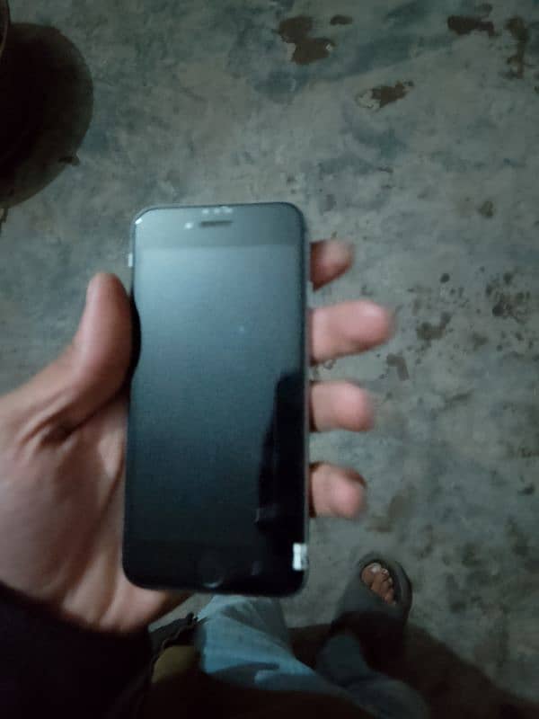 iphone 6 ha 16gb ha koi fault nhi ha jv h Whatsapp number 03268822380 2