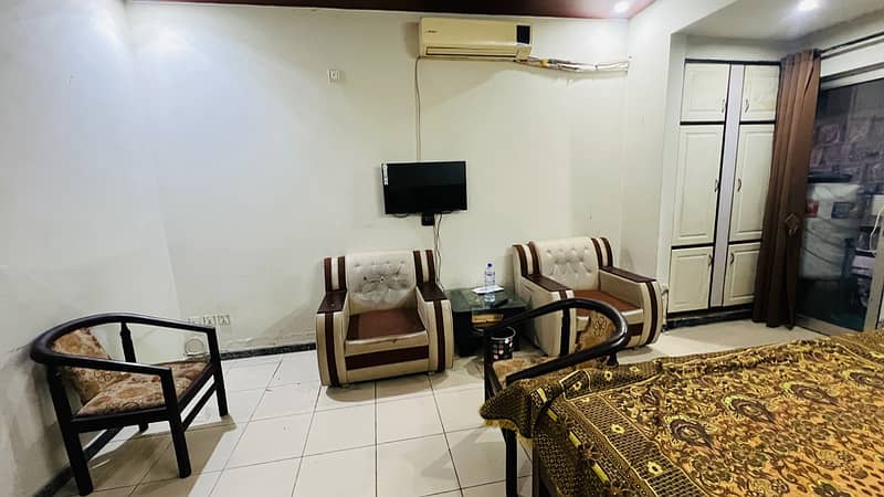 One bedroom furnished for rent gas available 6