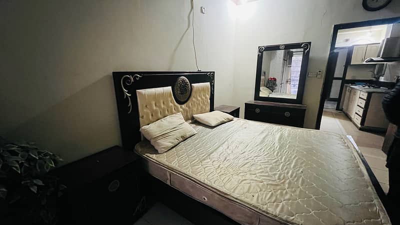 One bedroom furnished apartments available for rent 4