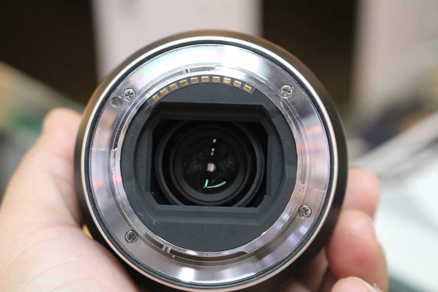 Tamron 17-28mm F2.8 Lens (Full Frame Sony) 5