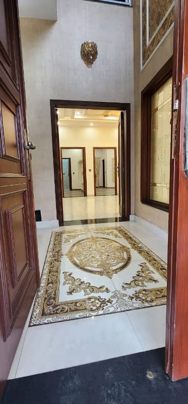 gulshan e iqbal block 13d1 upper portion 4 bed dd well maintained reday to move 4