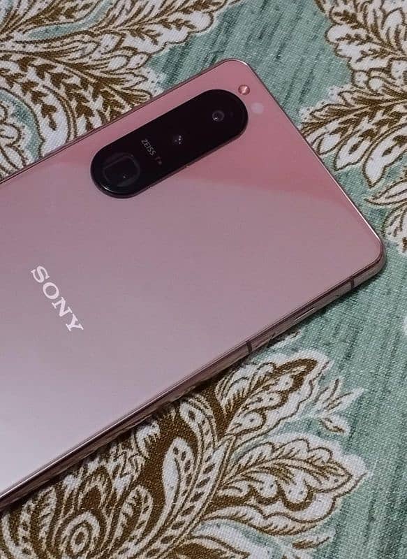 Sony Xperia 5 Mark iii 1