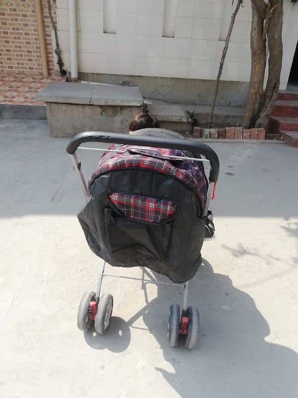 Baby pram. 5