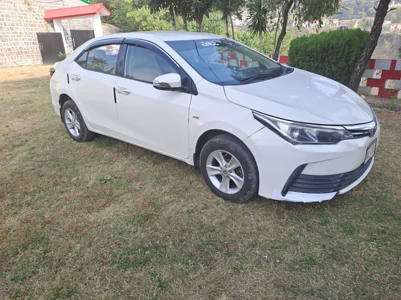 Toyota Corolla GLI 2015 Automatic 1.3 1