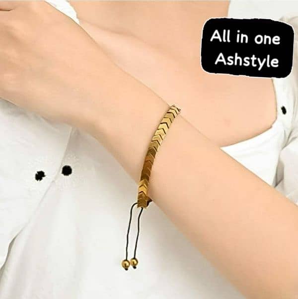 *New luxury Classic Snape shape Black & Golden Bracelet* 1