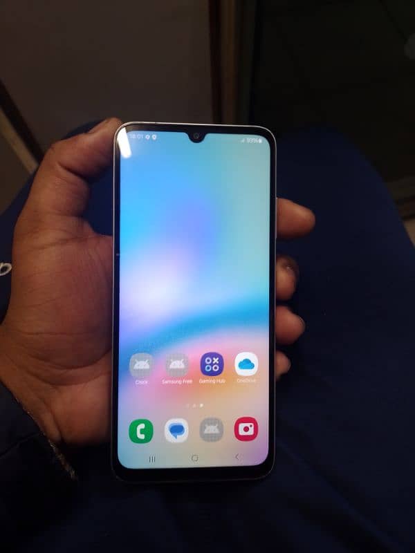 Samsung Galaxy a05s 4