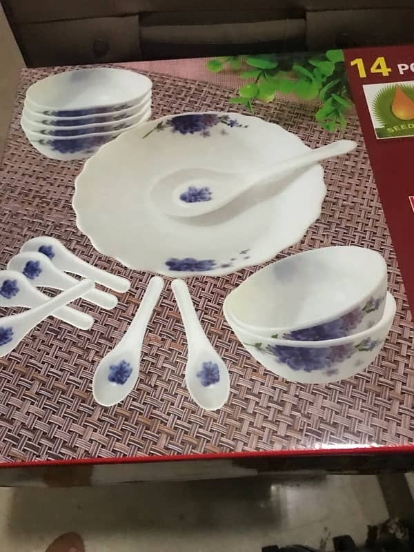 marble soup set with spoons 2