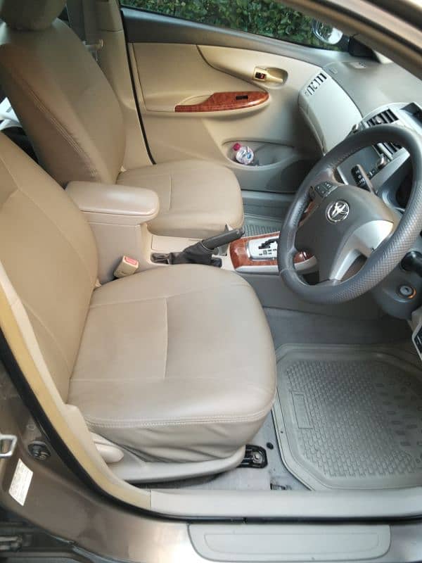 Toyota Corolla Altis 2009 12