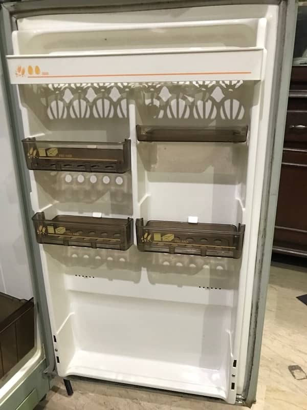 Philips fridge for urgent sales 2