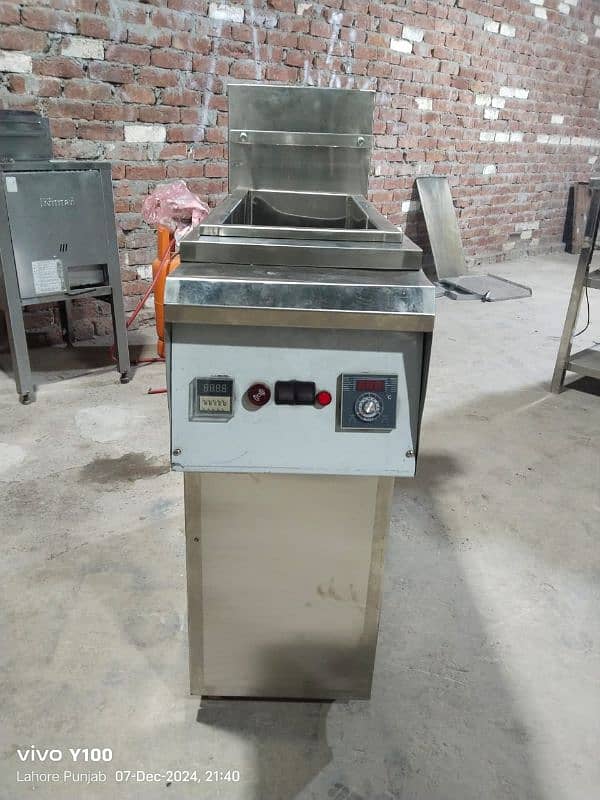 Working Table New Available/Counter/hotplate/fryer/pizza oven/grill 5