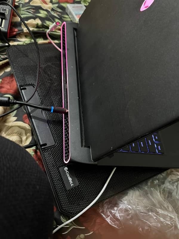 Alienware m15 r7 3