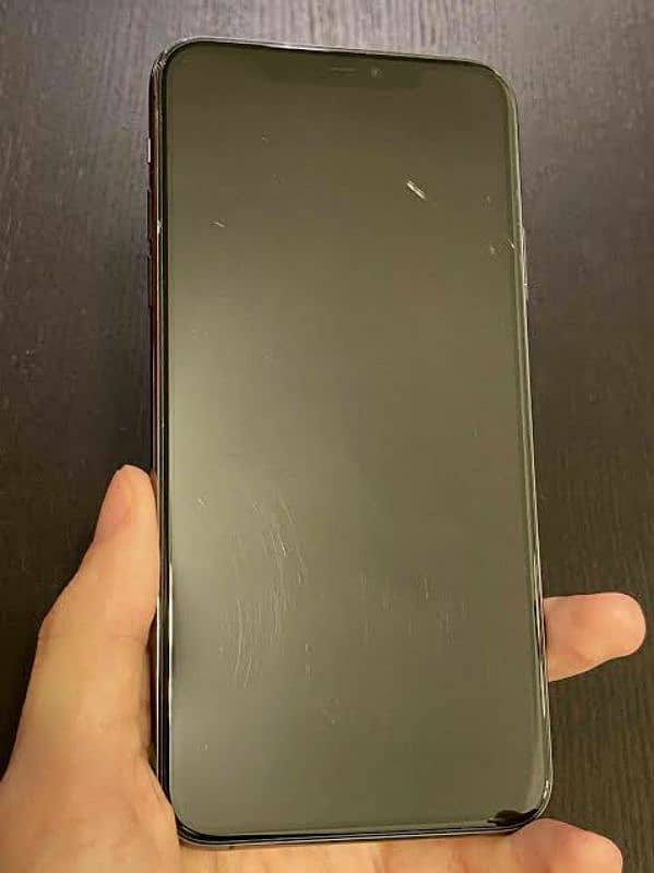 iphone 11 pro max 2