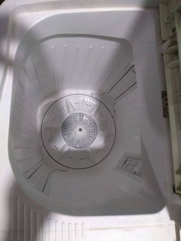 Kenwood turbo washing machine Semiautomatic twin tub capacity 10kg 3