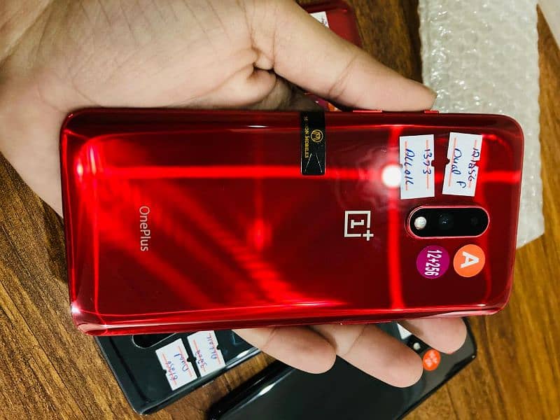 OnePlus 7 New 10/10  8gb/256 & 12gb/256 7