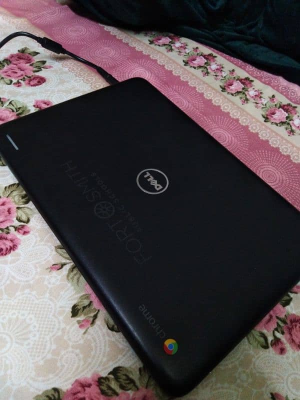 Dell Chromebook. 2