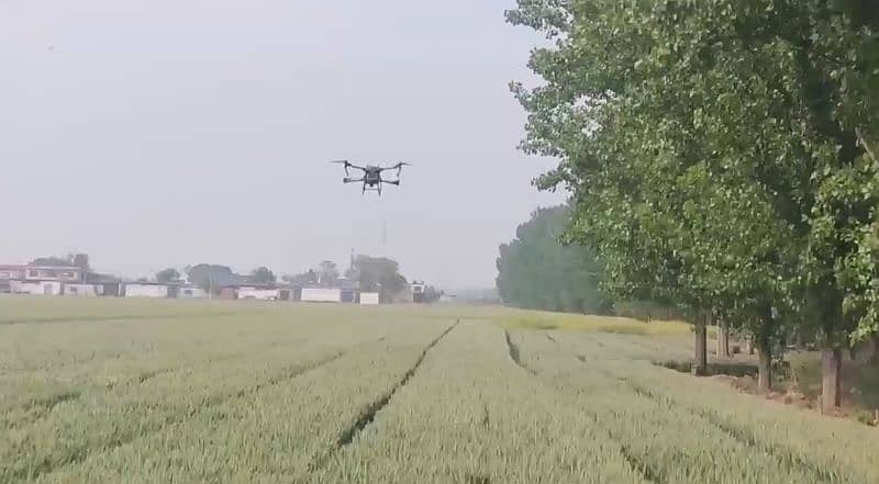 drone sprayer for agricultural for sale and rental service per acre 11