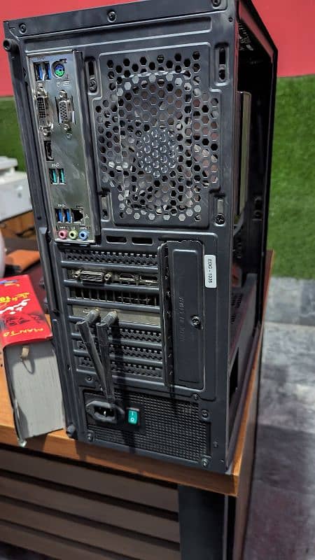 Gaming PC/ Discounted price needs to sell it now 1