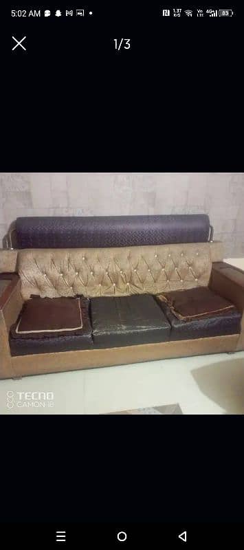 4 seater sofa 0