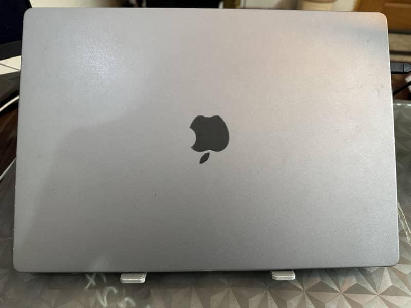 MacBook Pro M1 – 16” 16/512 GB 4