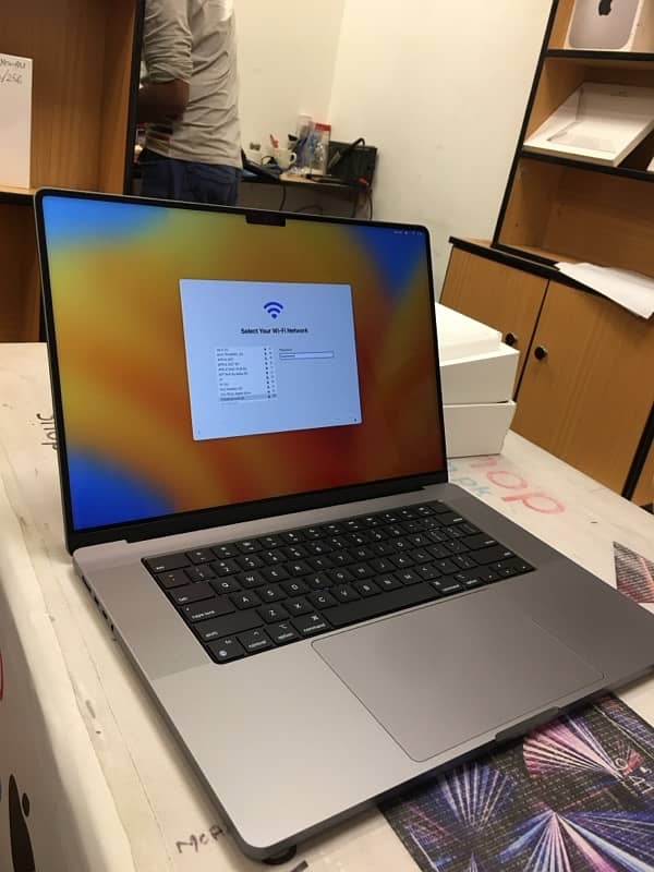 Macbook Pro M2 16” (16GB - 512GB) 2023 0