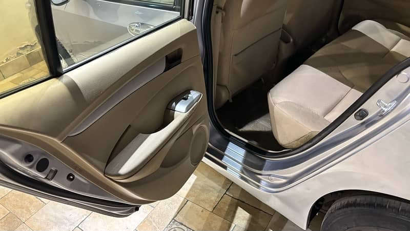 Honda City IVTEC 2017 november new beige interior 13