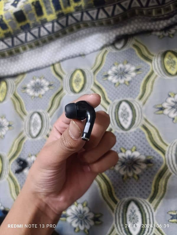 Hand set earbuds 4