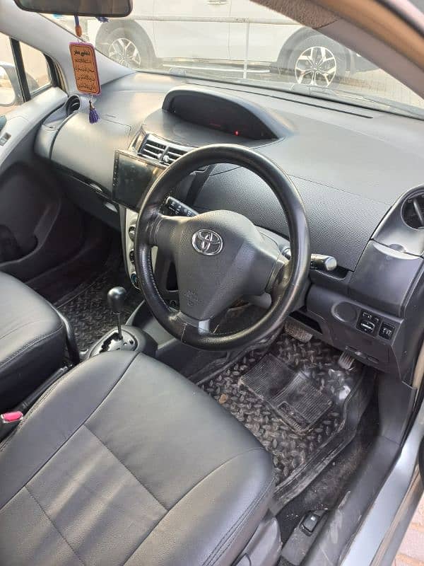 Toyota Vitz 2006 8