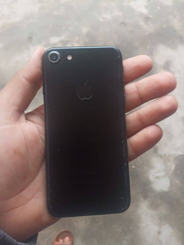 I *phone 7* non pta *128 Gb*  just in *15k* 2