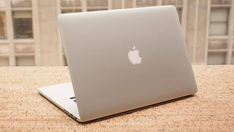 Apple MacBook Pro (15-inch, 2015) 0