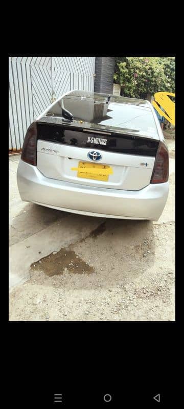 Toyota Prius 2015/18-S LED good price GOOD CAR 4