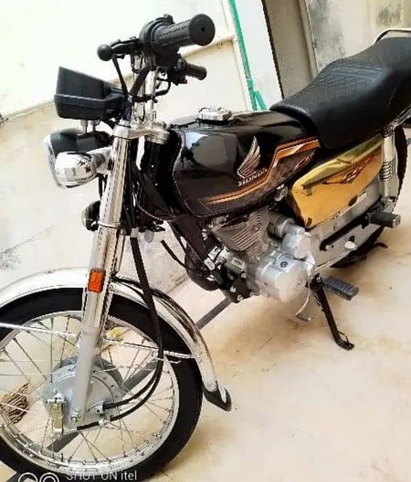 honda 125 special golden edition 2