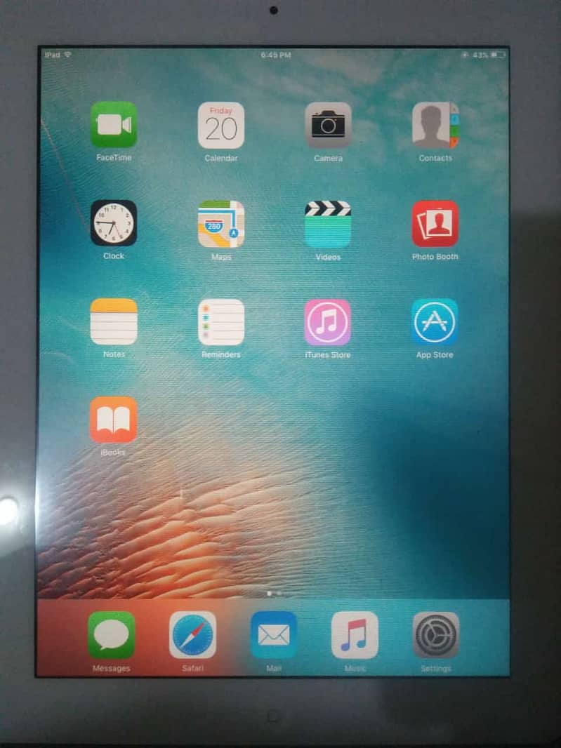 Apple I Pad 2 ( Dubai Imported ) 16 GB with Charging Cable 4