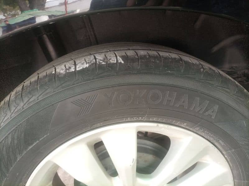 YOKOHAMA 185/65 R15 - 4 years used, City Corolla Civic 1