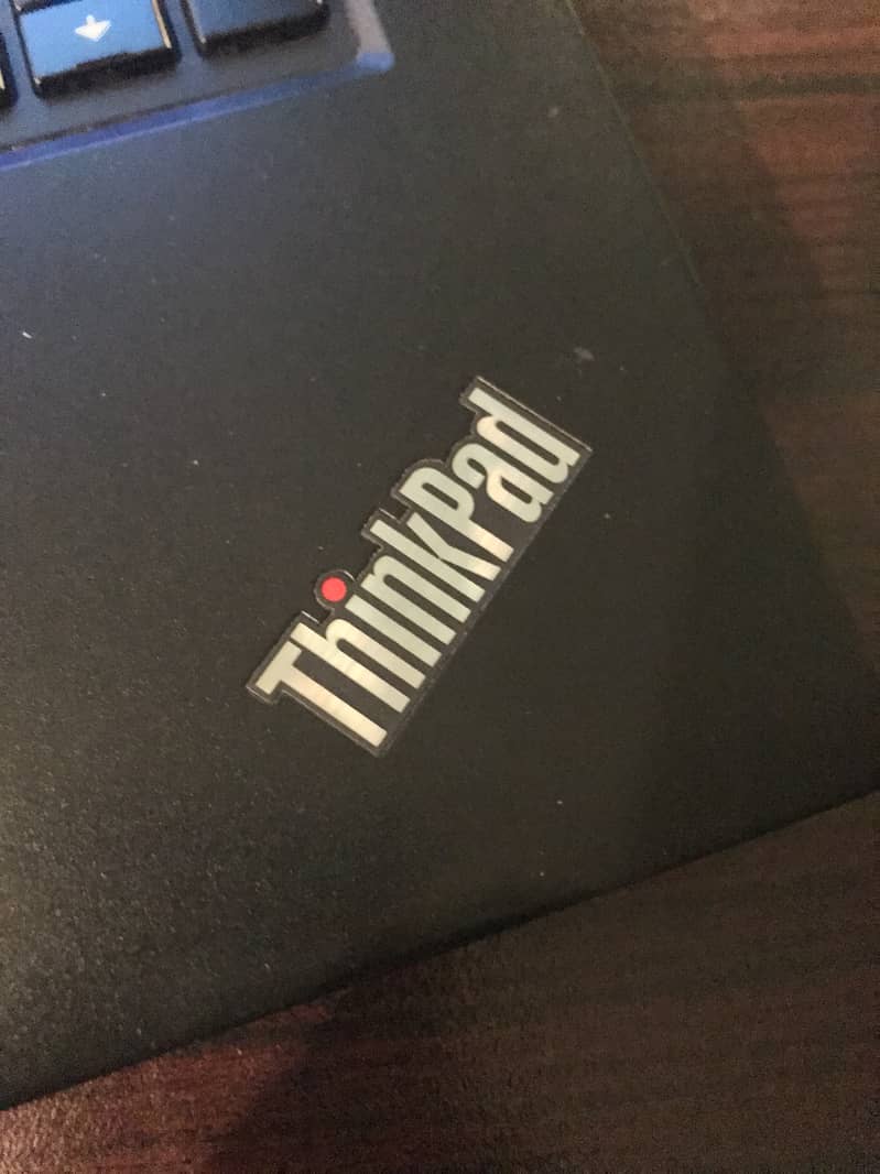 Lenovo | Thinkpad T470 | 512 GB SSD | 8GB RAM | Core i5 | 7th Gen 6