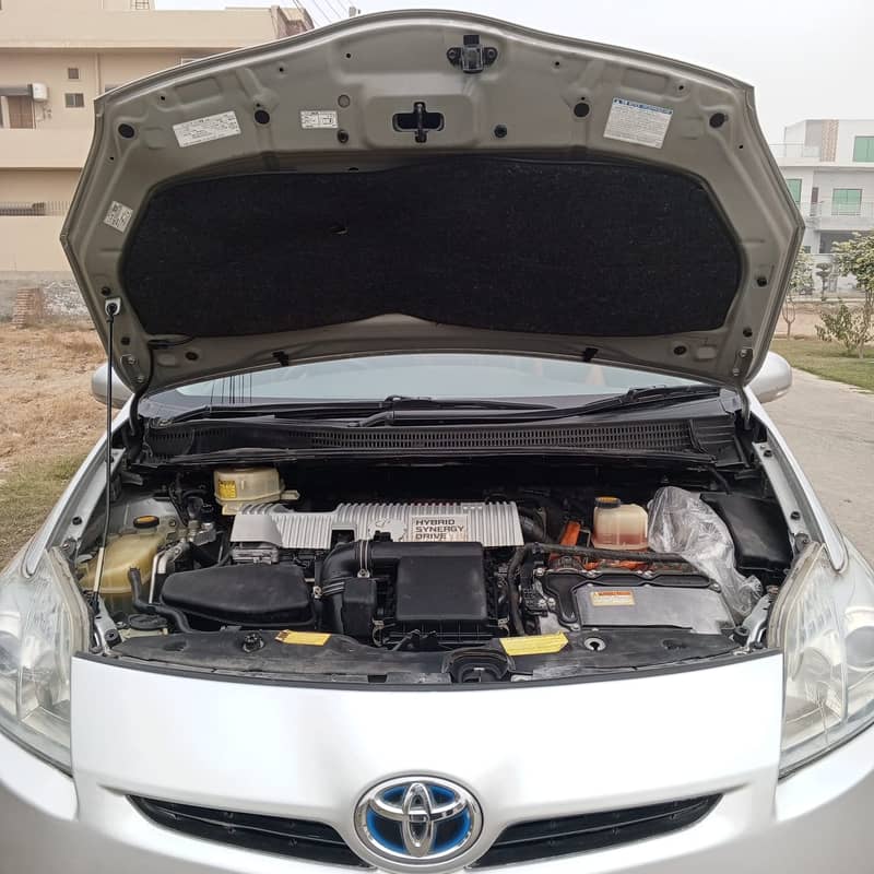 Toyota Prius 2011 hybrid 3