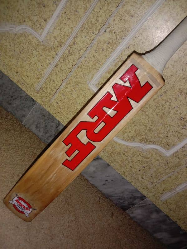 Grade A cricket bat 1