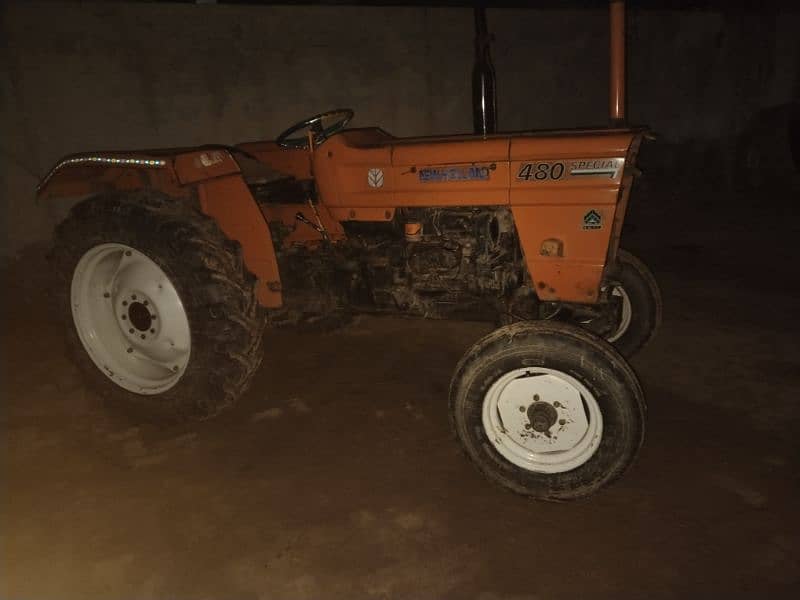 New Holland Tractor 480 Model 2008 1