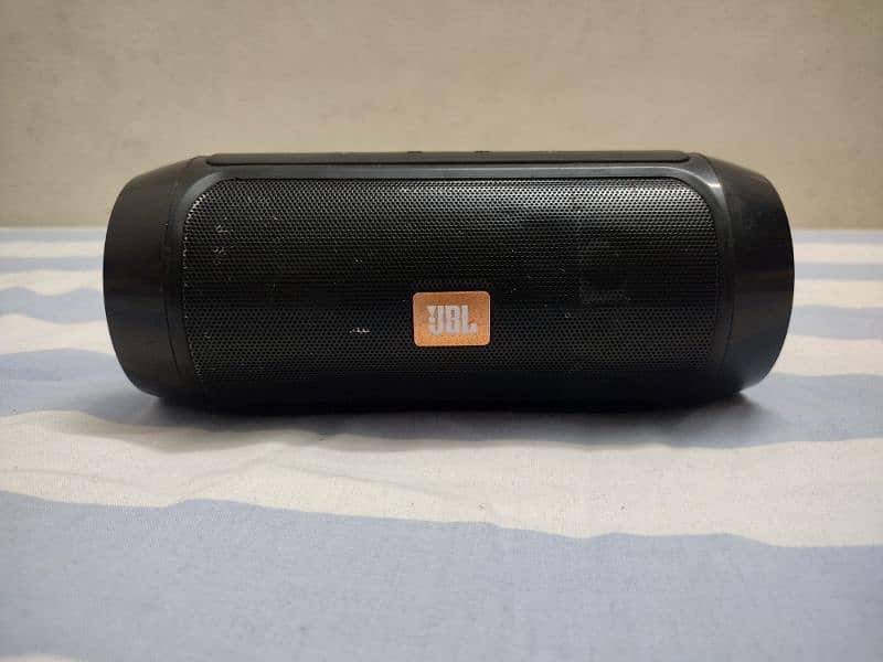 JBL charge 2+ 0