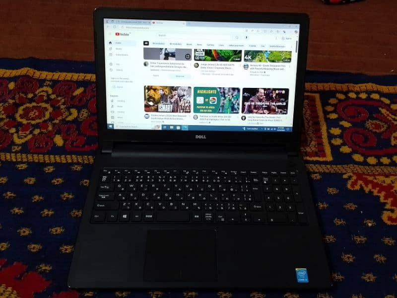 Dell Laptop i3 5th generation 8gb ram 120gb ssd 0