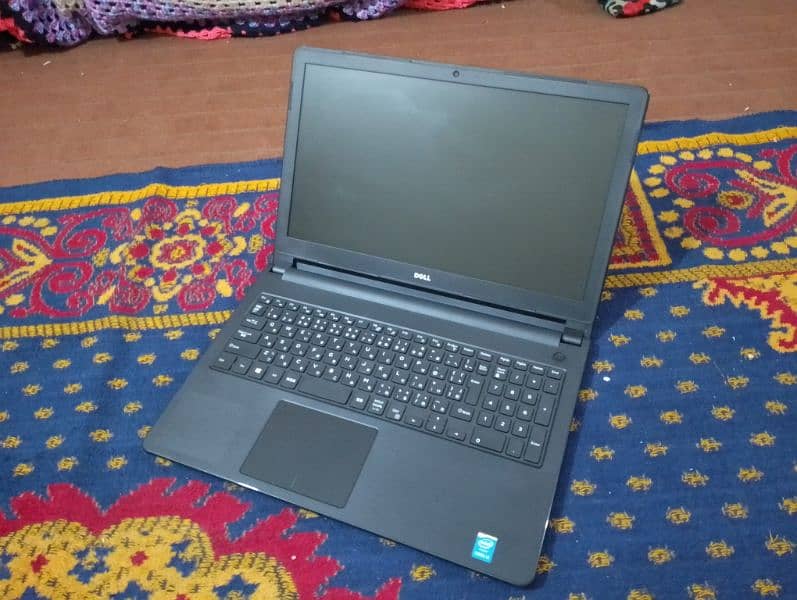 Dell Laptop i3 5th generation 8gb ram 120gb ssd 1