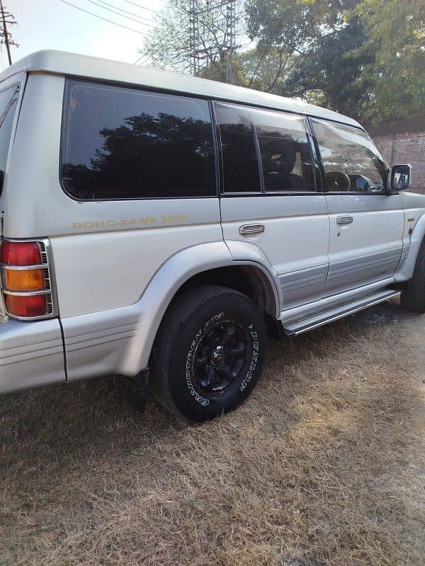 Mitsubishi Pajero 1995 exceed 3.5 contact 0306.5080000 4